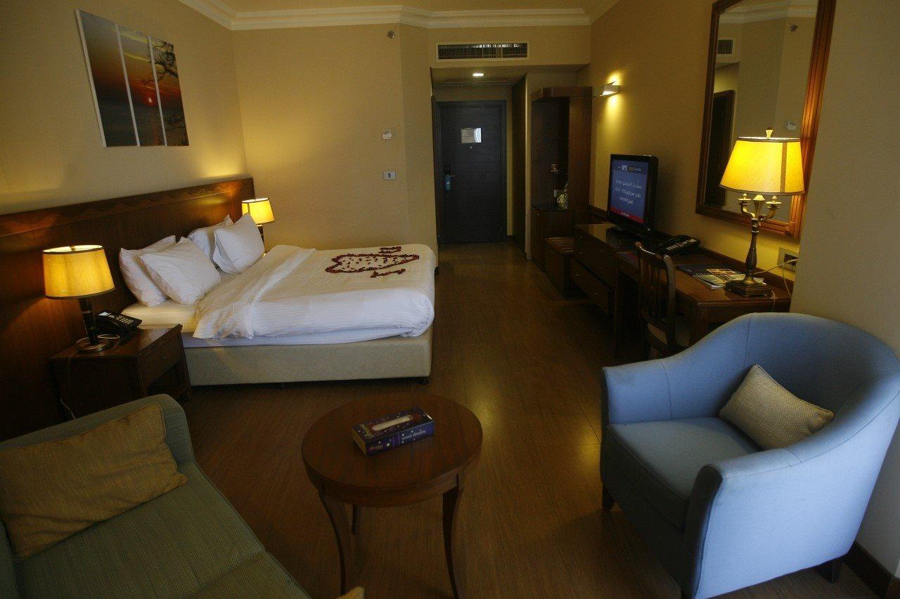 Jiyeh Marina Resort Hotel & Chalets Jieh Exteriör bild