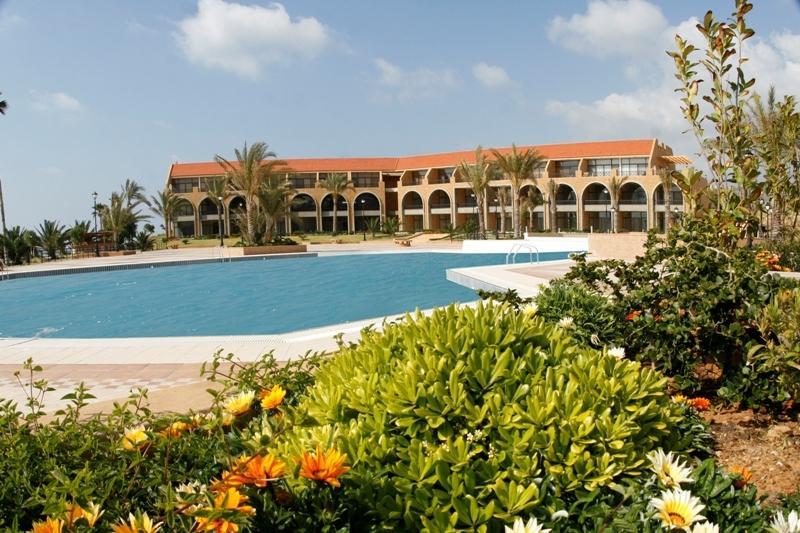 Jiyeh Marina Resort Hotel & Chalets Jieh Exteriör bild
