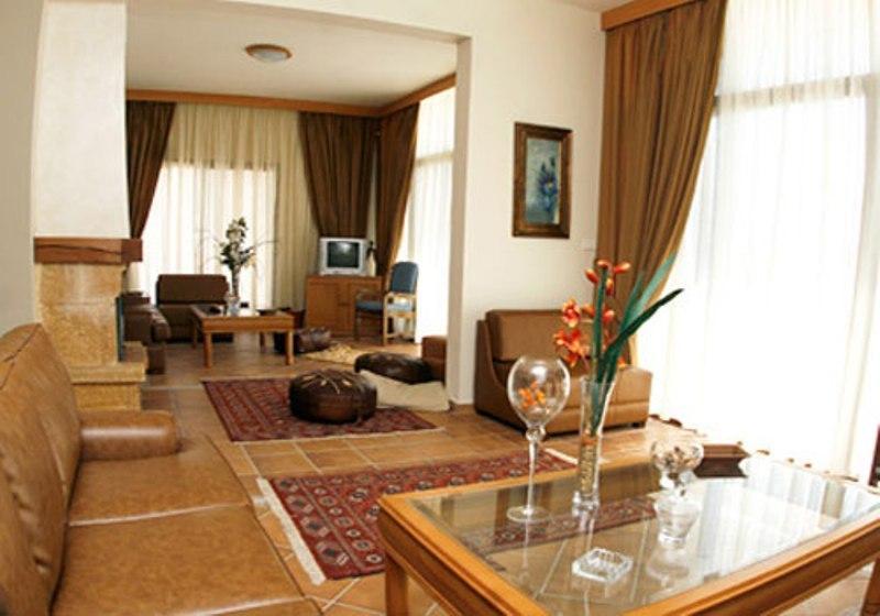 Jiyeh Marina Resort Hotel & Chalets Jieh Rum bild